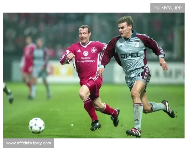 拜仁慕尼黑豪取德甲两连胜强势登顶积分榜稳居榜首展现冠军气质